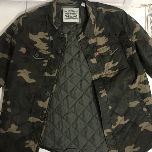 LEVI'S® Jacket Men's Camouflage Quilted (Large) - Picture 5 of 6
